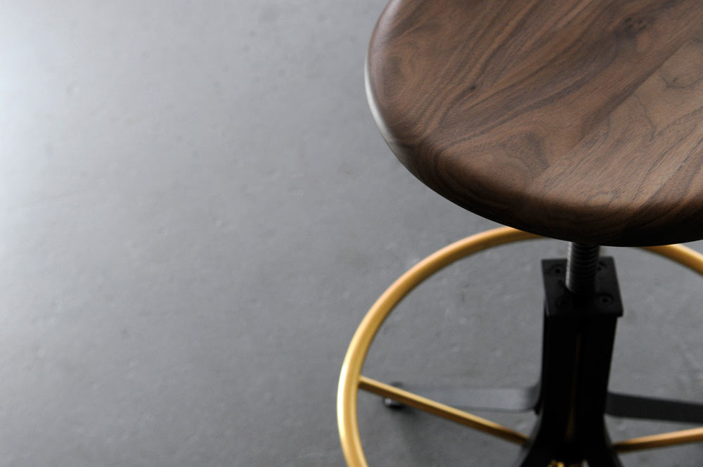 to work in an office，chair，chair，