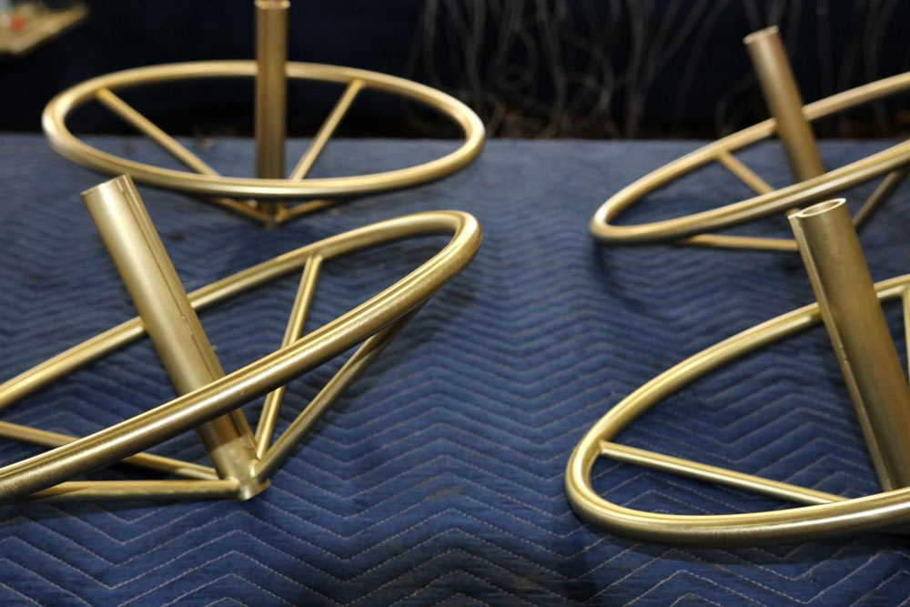 to work in an office，chair，chair，