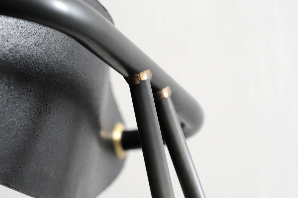 to work in an office，chair，chair，