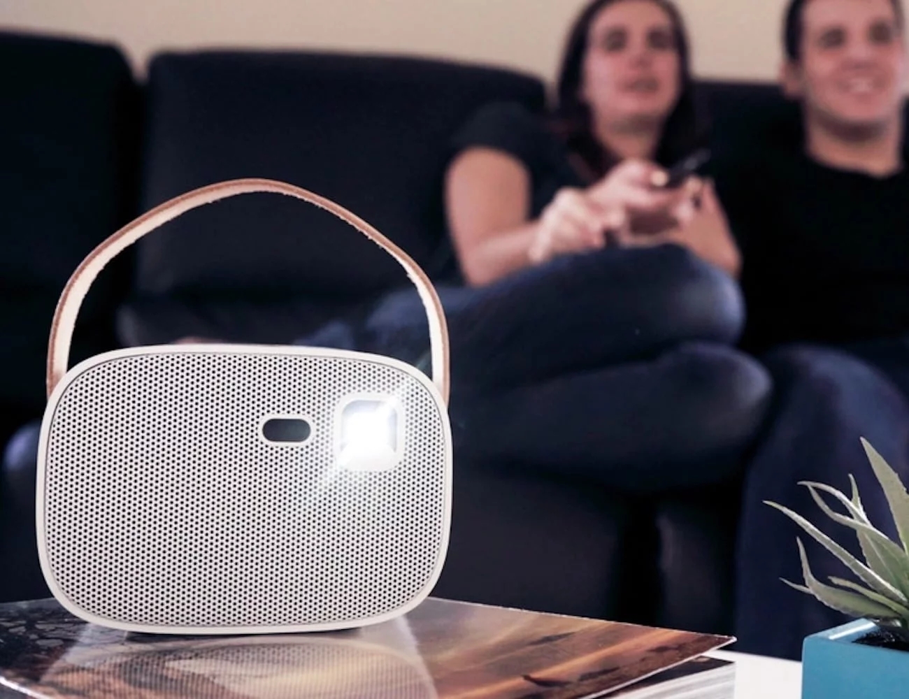 Projector，Household type，white，