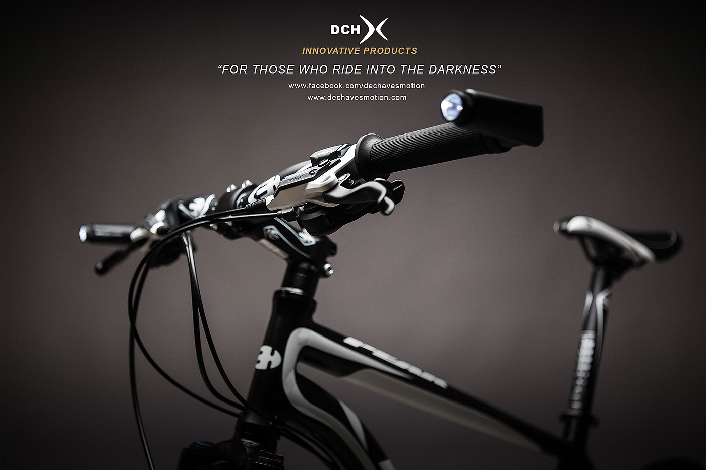 The headlamps，lighting，Bicycle accessories，Bicycle lamp，