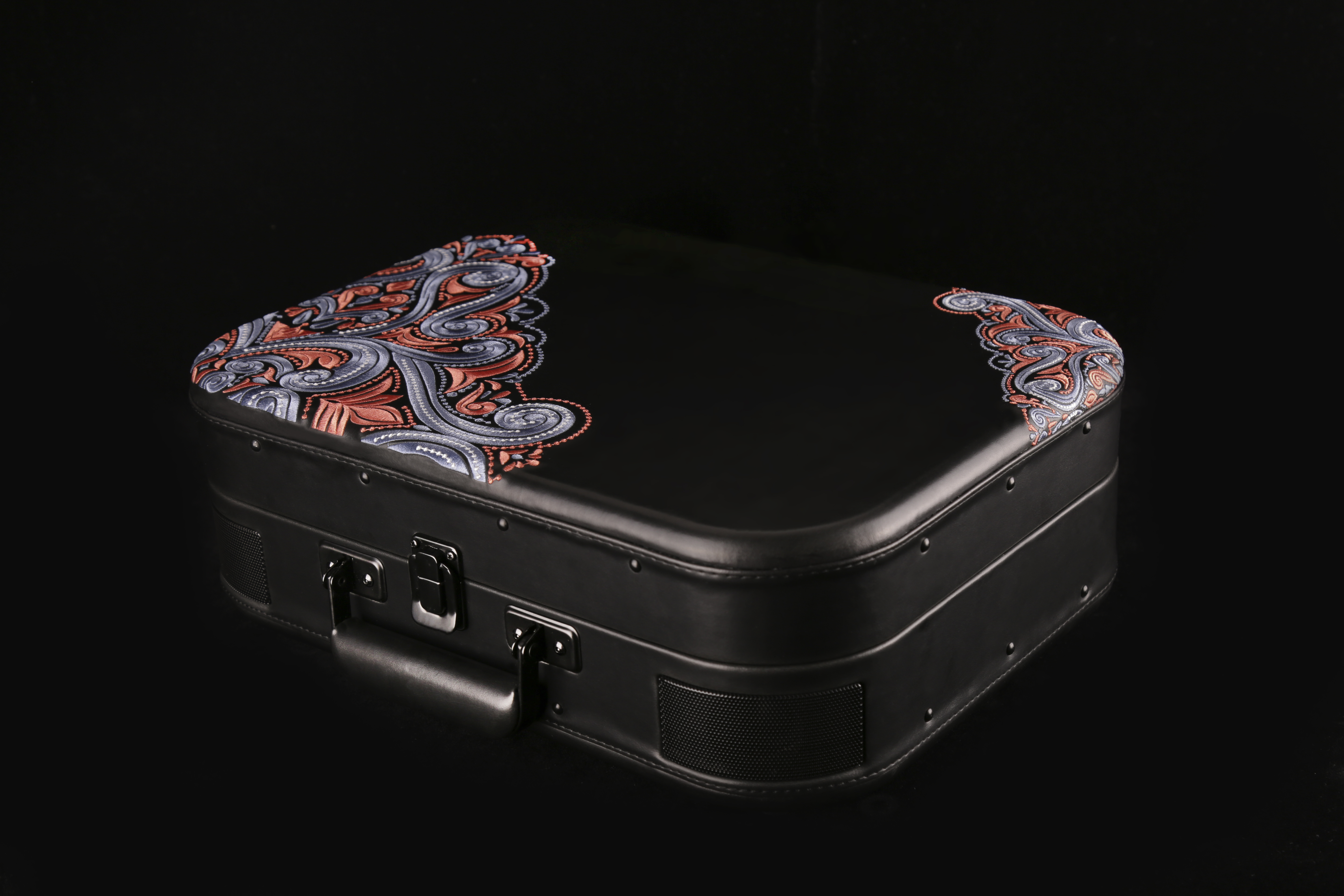 Portable record player，Retro and nationality，phonograph，Vinyl record player，Wu 1900，