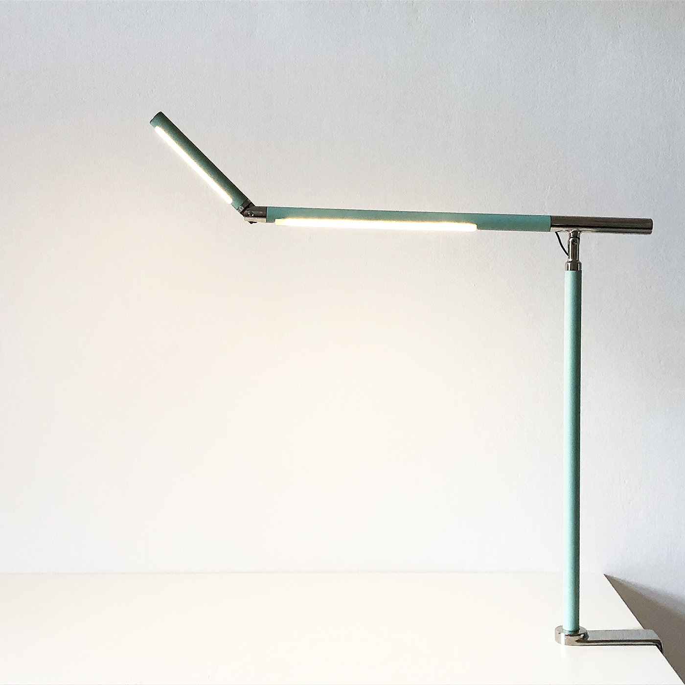 lighting，Desk lamp，table lamp，Adjust angle，