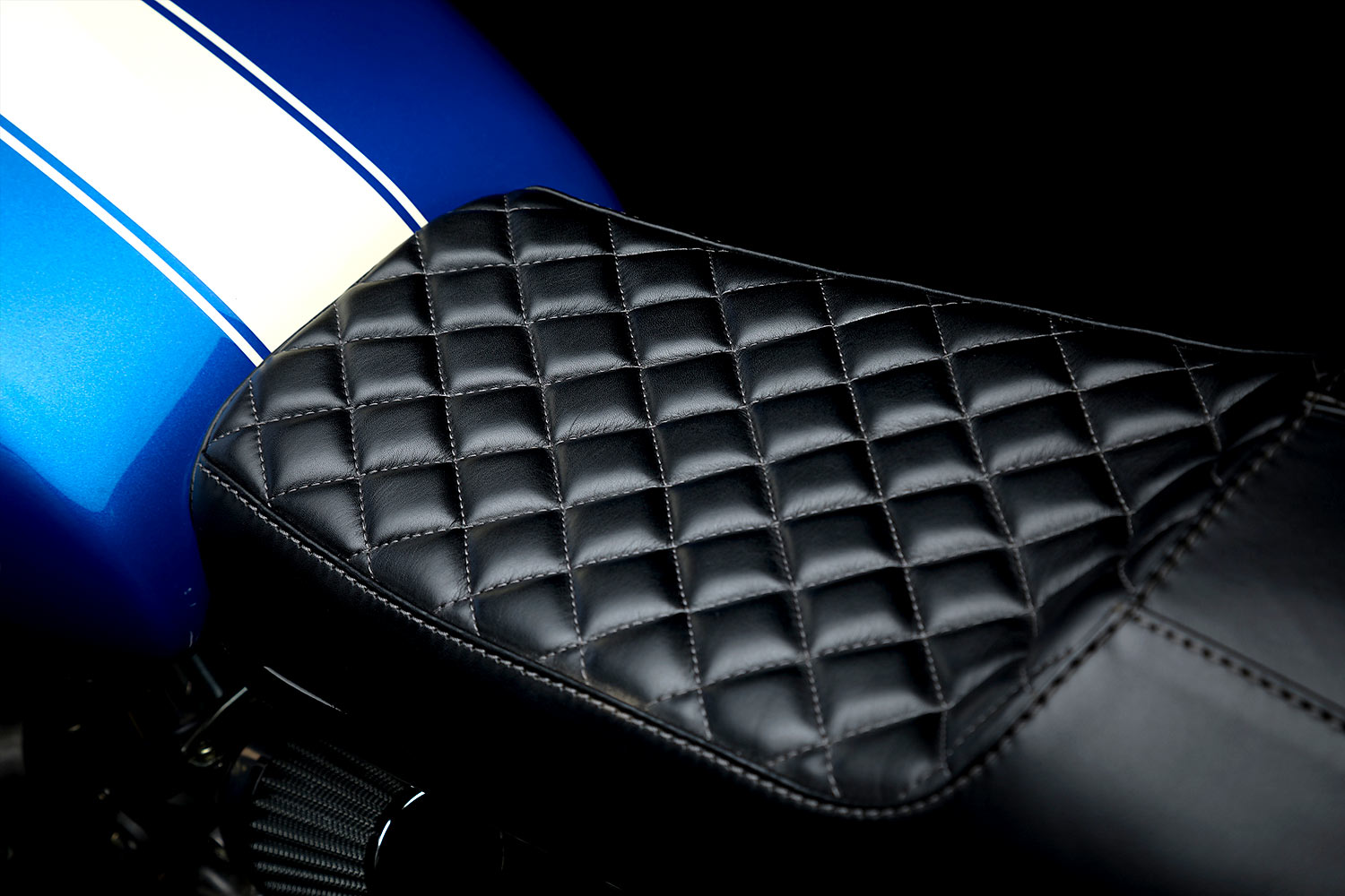 locomotive，vehicle，refit，