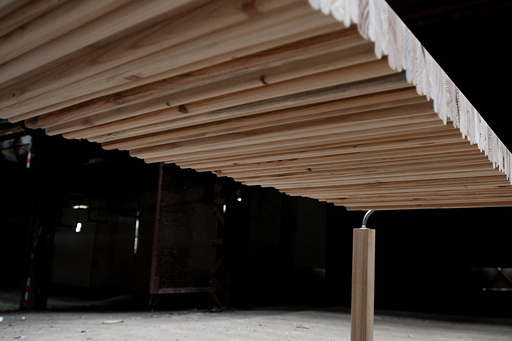 Table，industrial design，fashion，COMPLEX，SIMPLY，