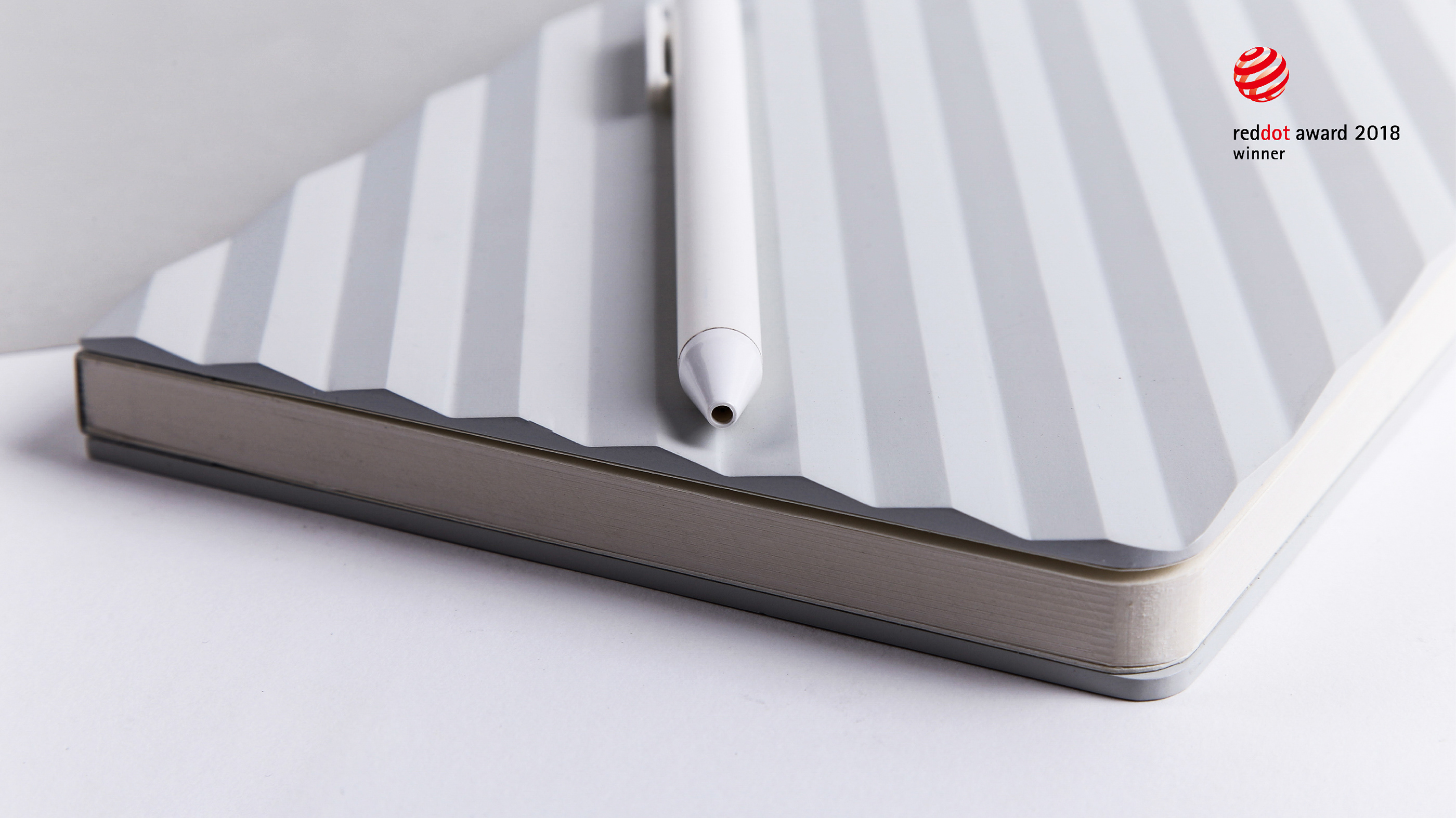 2018，red dot，Wave book，product design，