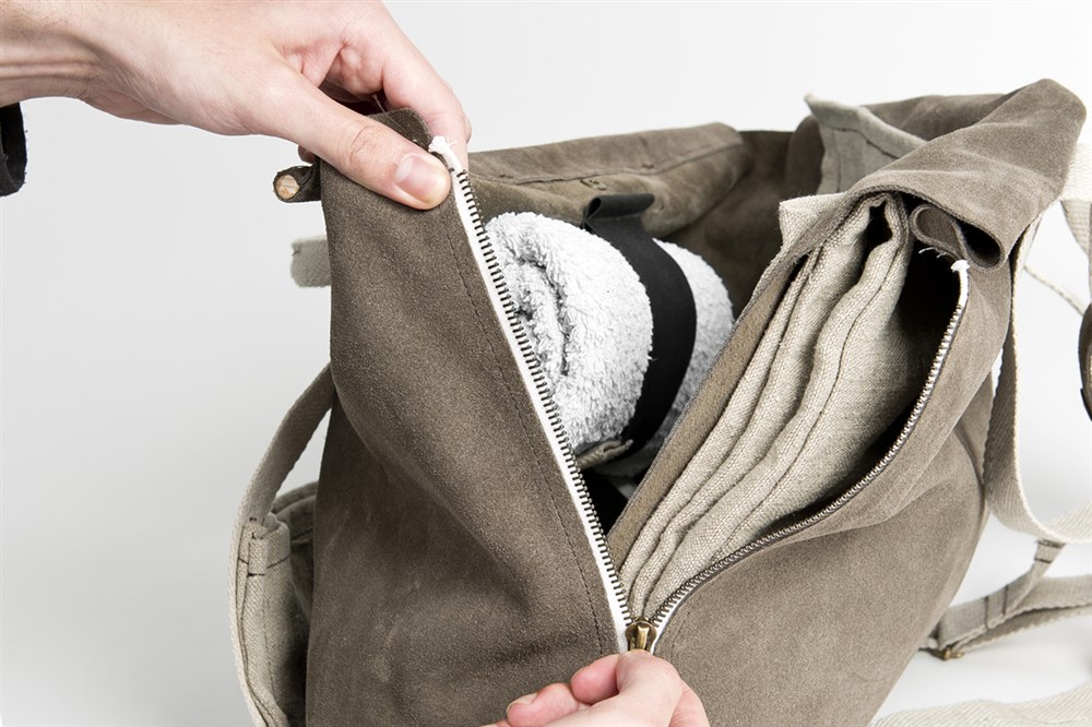 motion，Sports bag，knapsack，outdoors，Receive，bag，