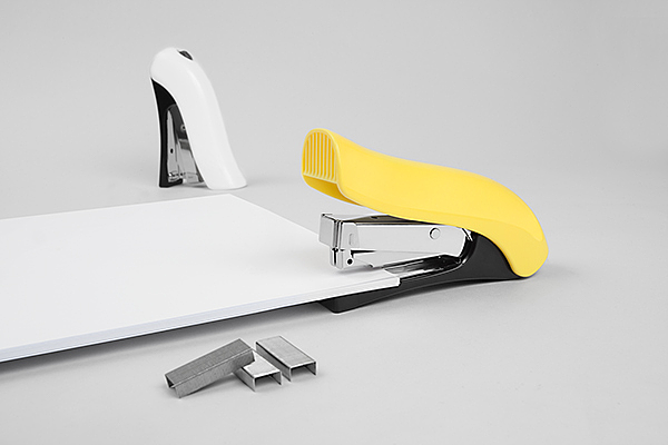 modern stylish，Bionics Design ，White minimalist，to work in an office，Office stationery，Stationery design，Stapler design，