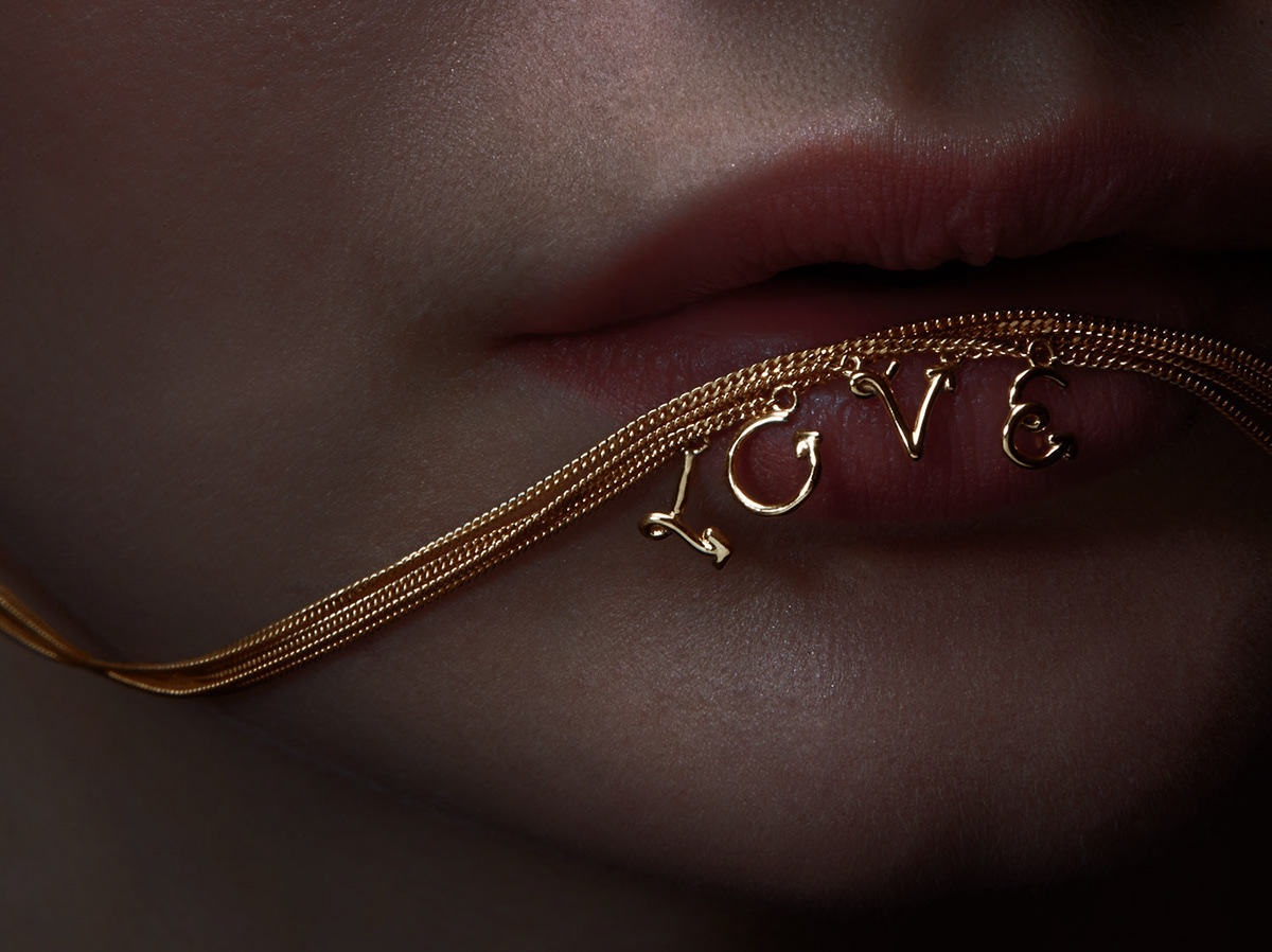 Jewellery，letter，Karen Walker，