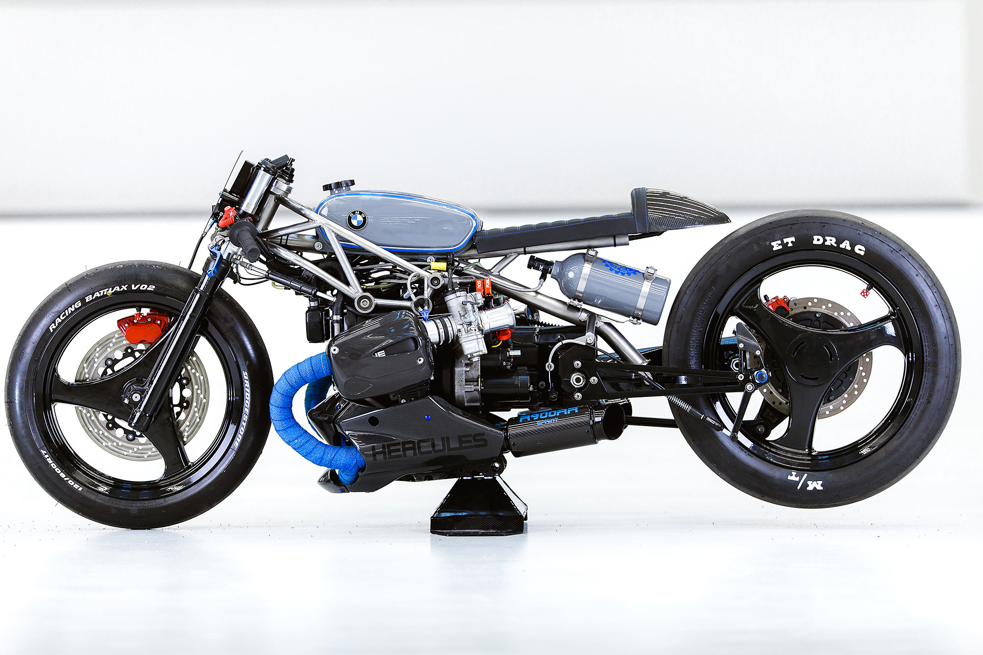 bmw，motorcycle，traffic，Philipp Ludwig，Change car，