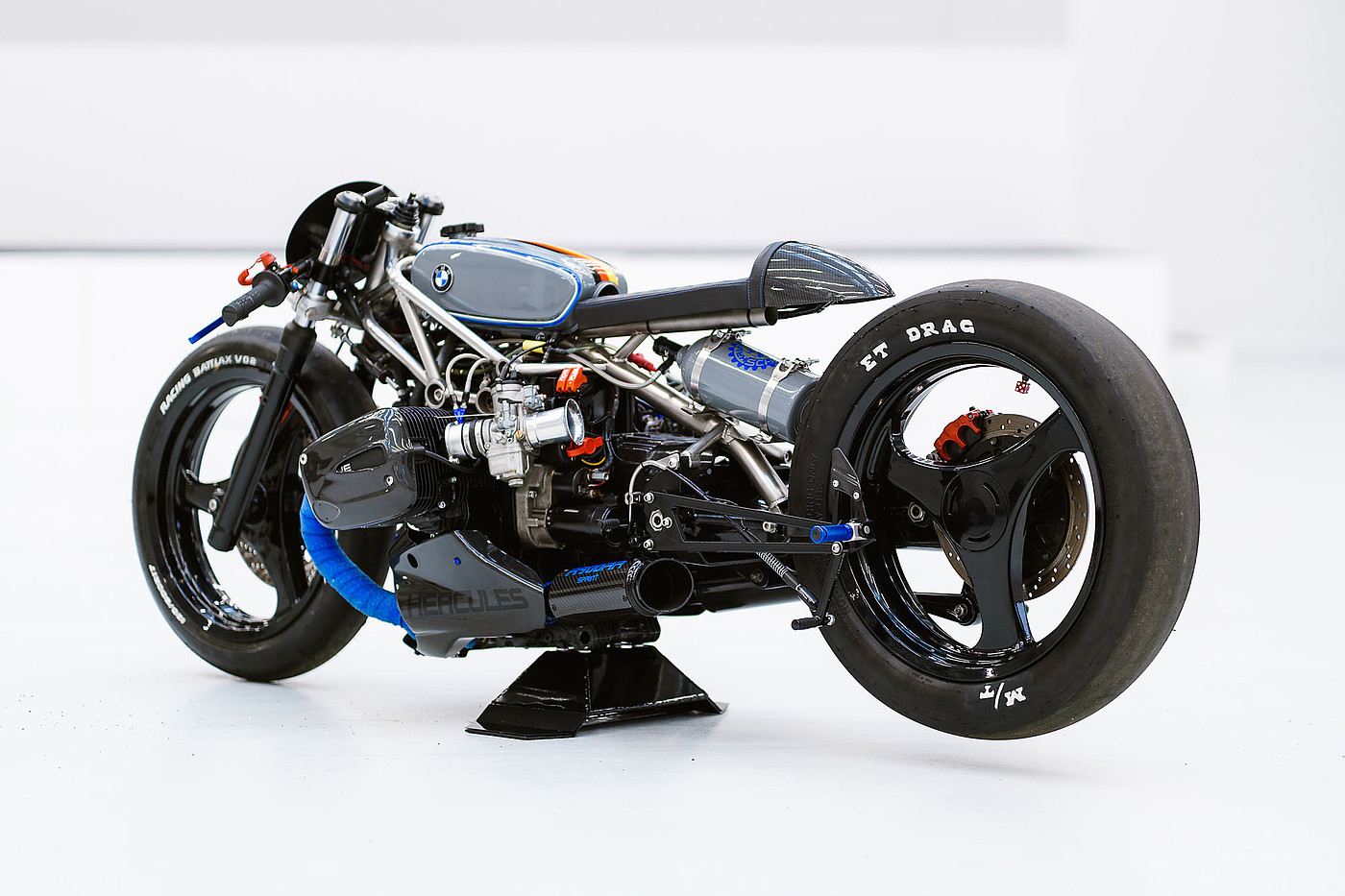 bmw，motorcycle，traffic，Philipp Ludwig，Change car，