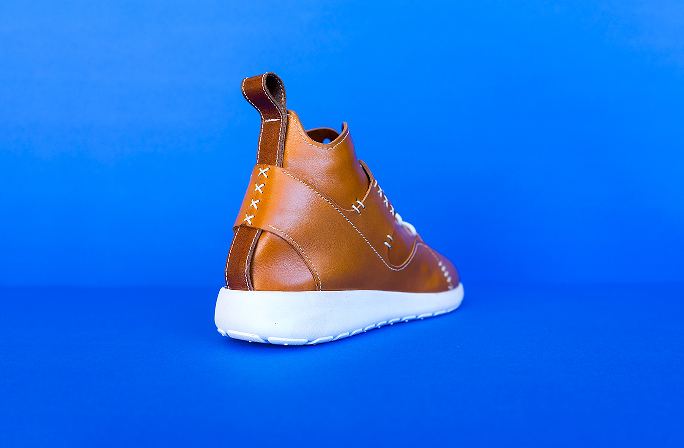 OK，Leatherwear，outdoors，sneakers，Luke Gordon，