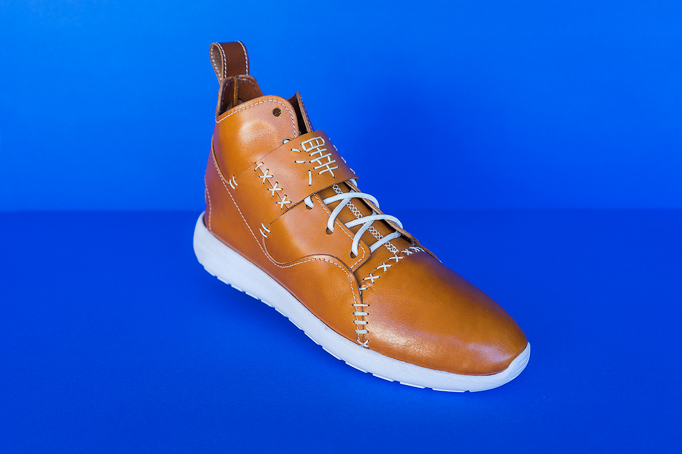 OK，Leatherwear，outdoors，sneakers，Luke Gordon，