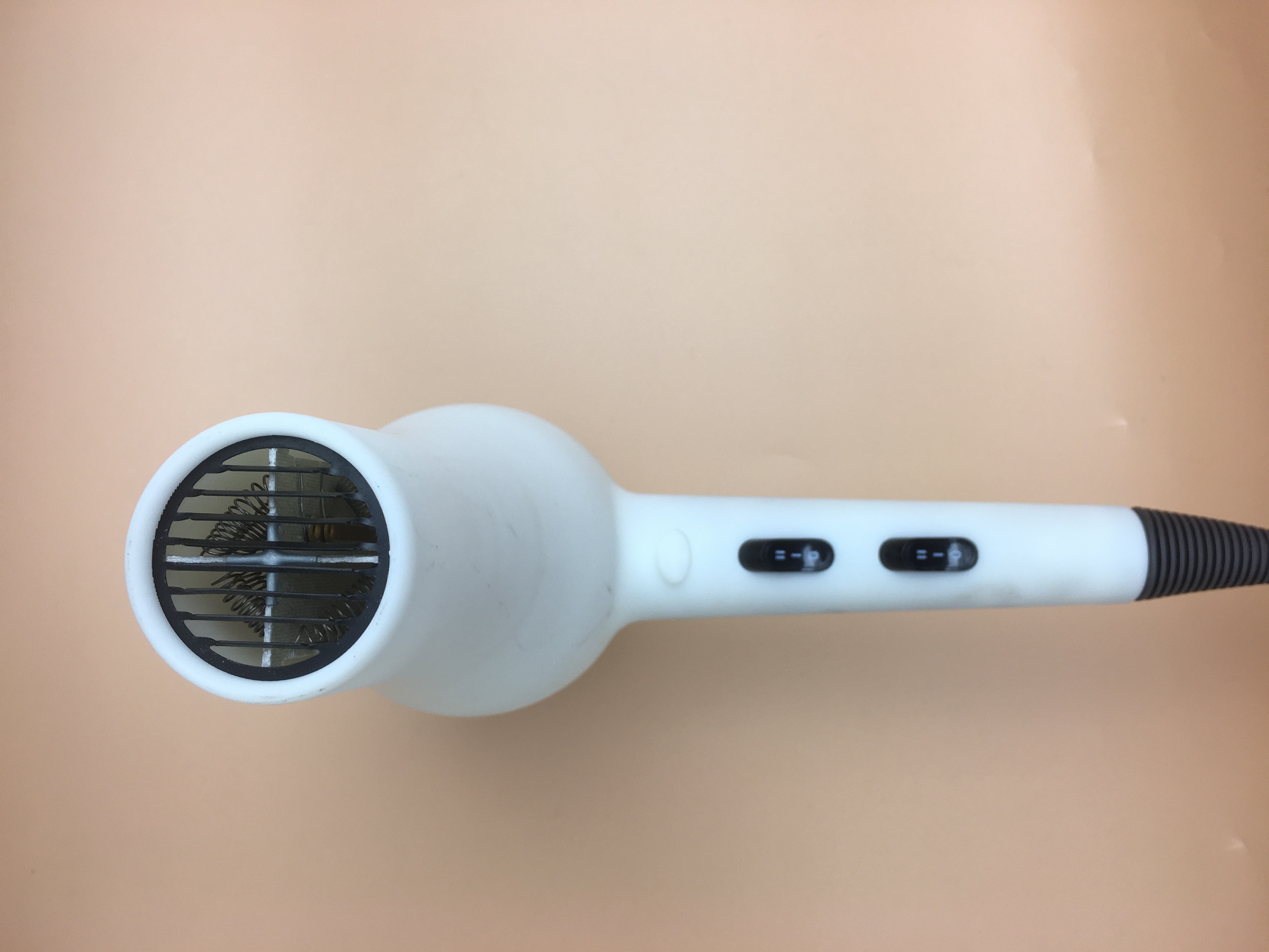 Large air volume，Low noise，low power consumption，