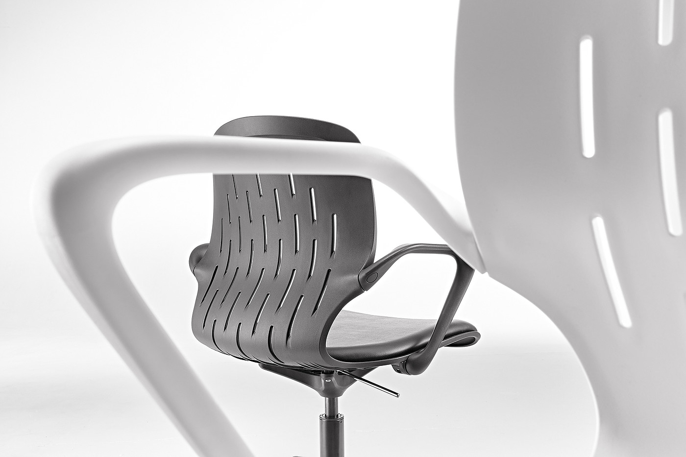 S CHAIR，chair，Plastic，