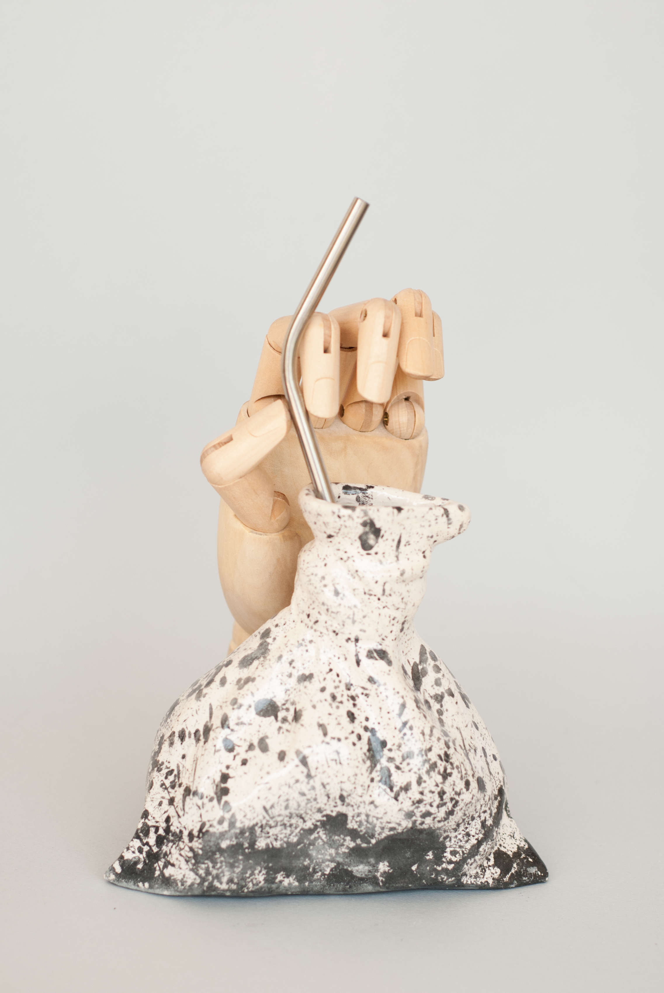 product design，Creative water fittings，Ceramic beverage bag，Czech，