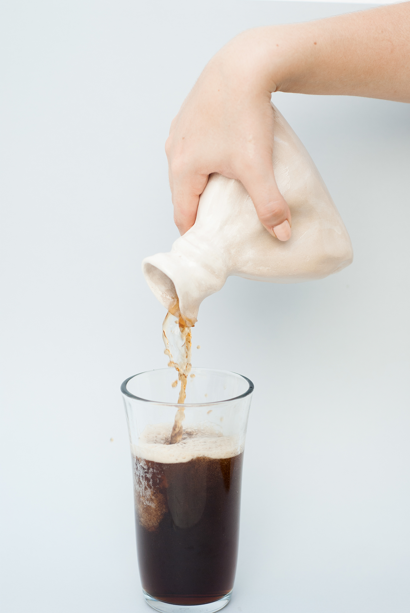 product design，Creative water fittings，Ceramic beverage bag，Czech，
