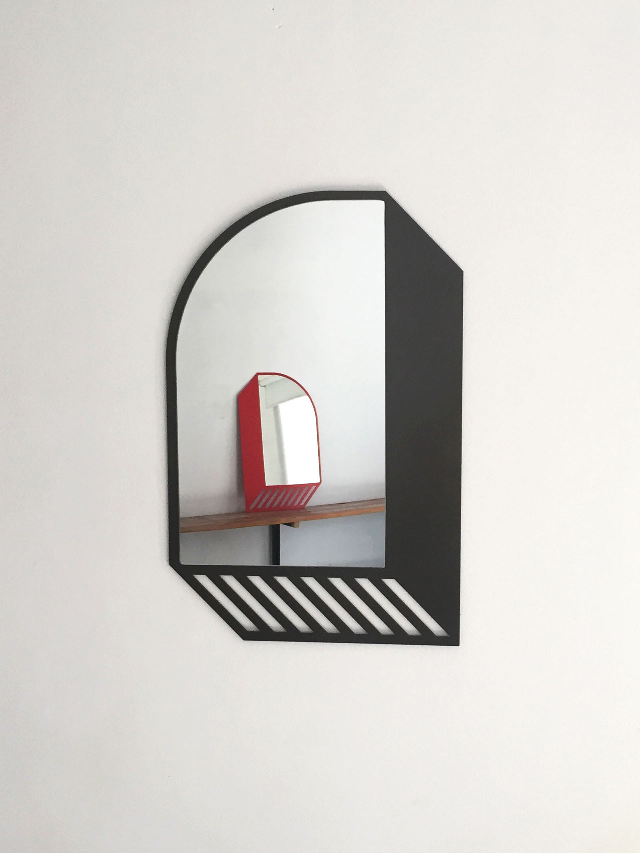 Minimalist，three-dimensional，mirror，