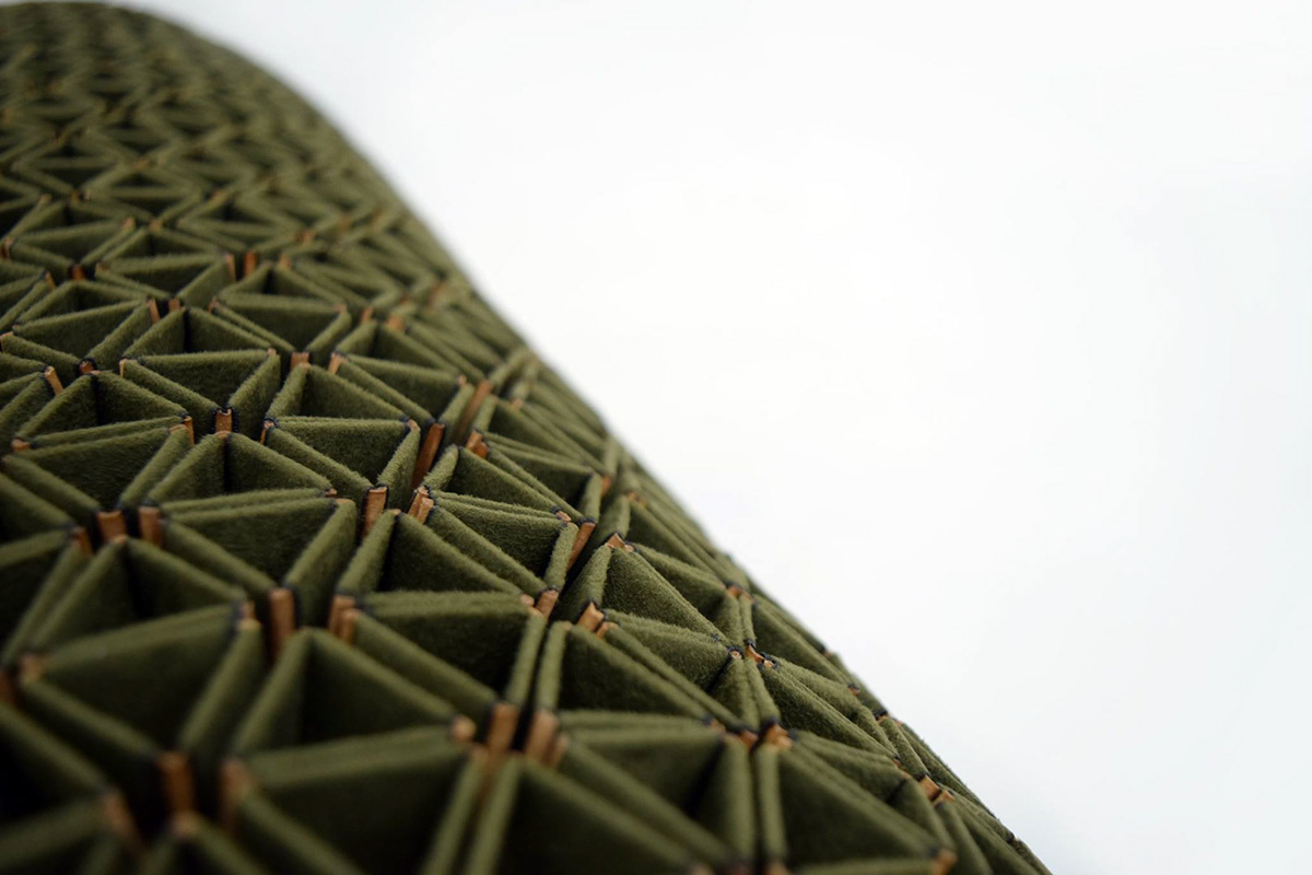 Pets，Pet surroundings，Kitty，stroke a cat，hand basket，Spoon，hide-and-seek，