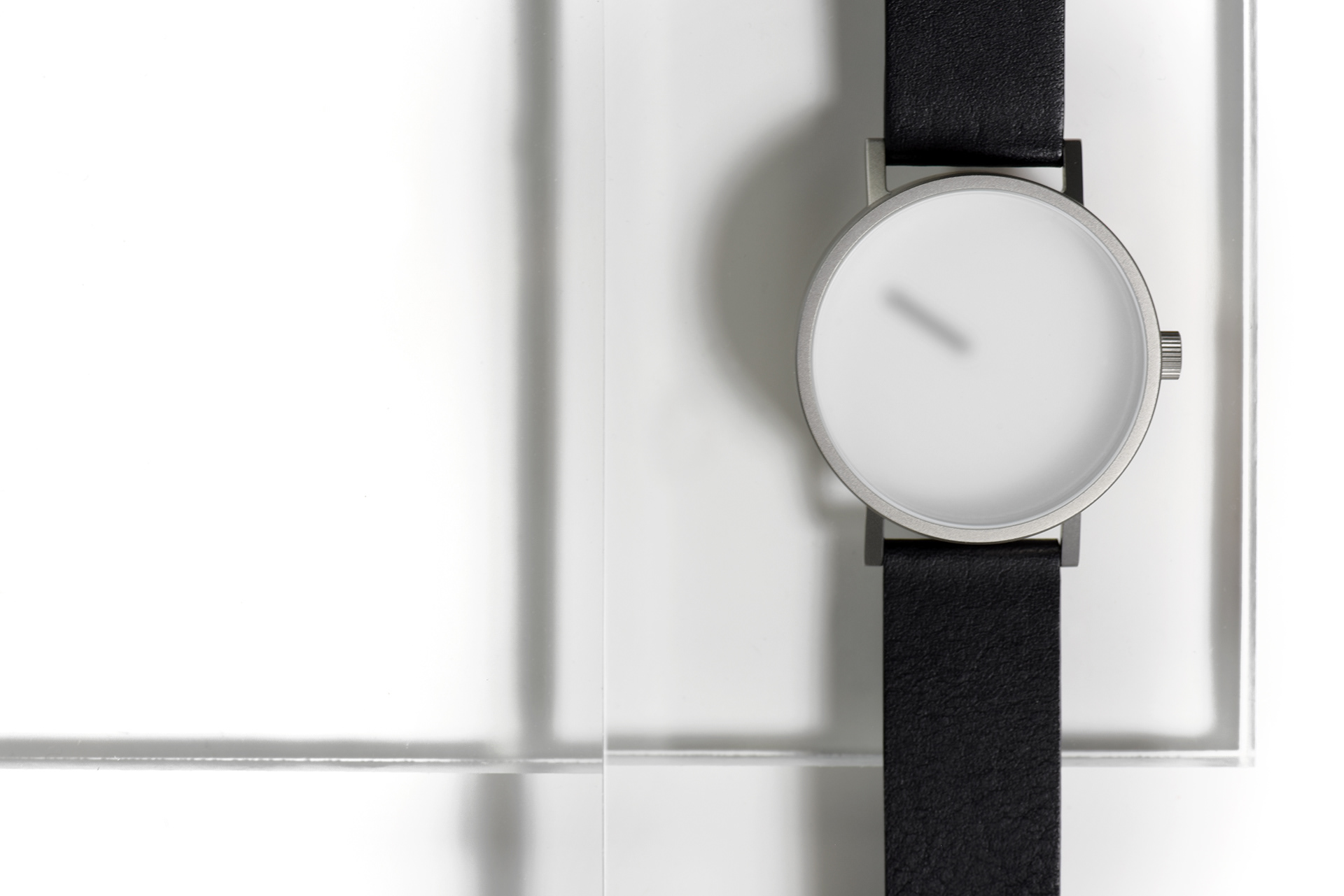 Wrist watch，Automatic design，black，