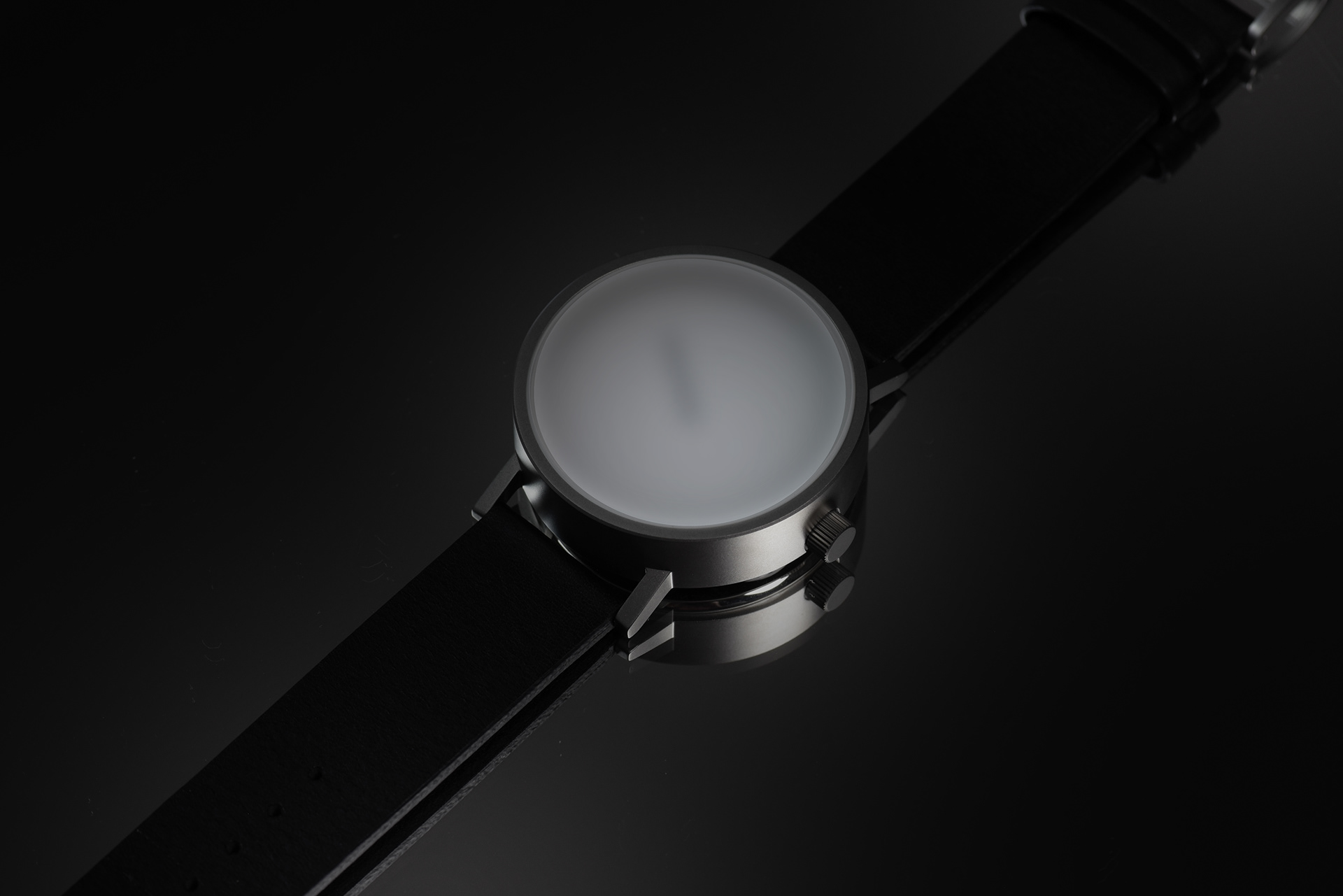 Wrist watch，Automatic design，black，