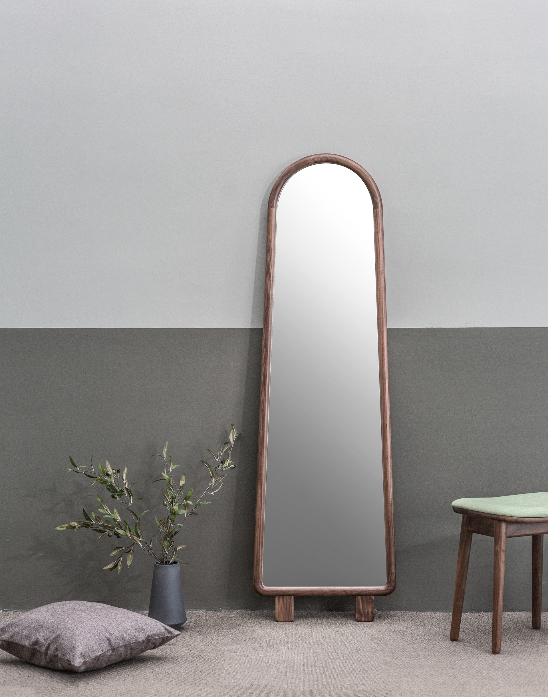 mirror，vertical，woodiness，