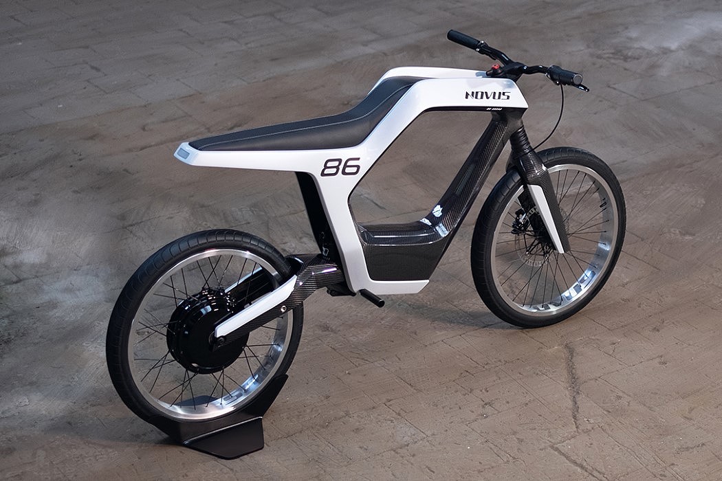 white，Electric motorcycle，Nov，