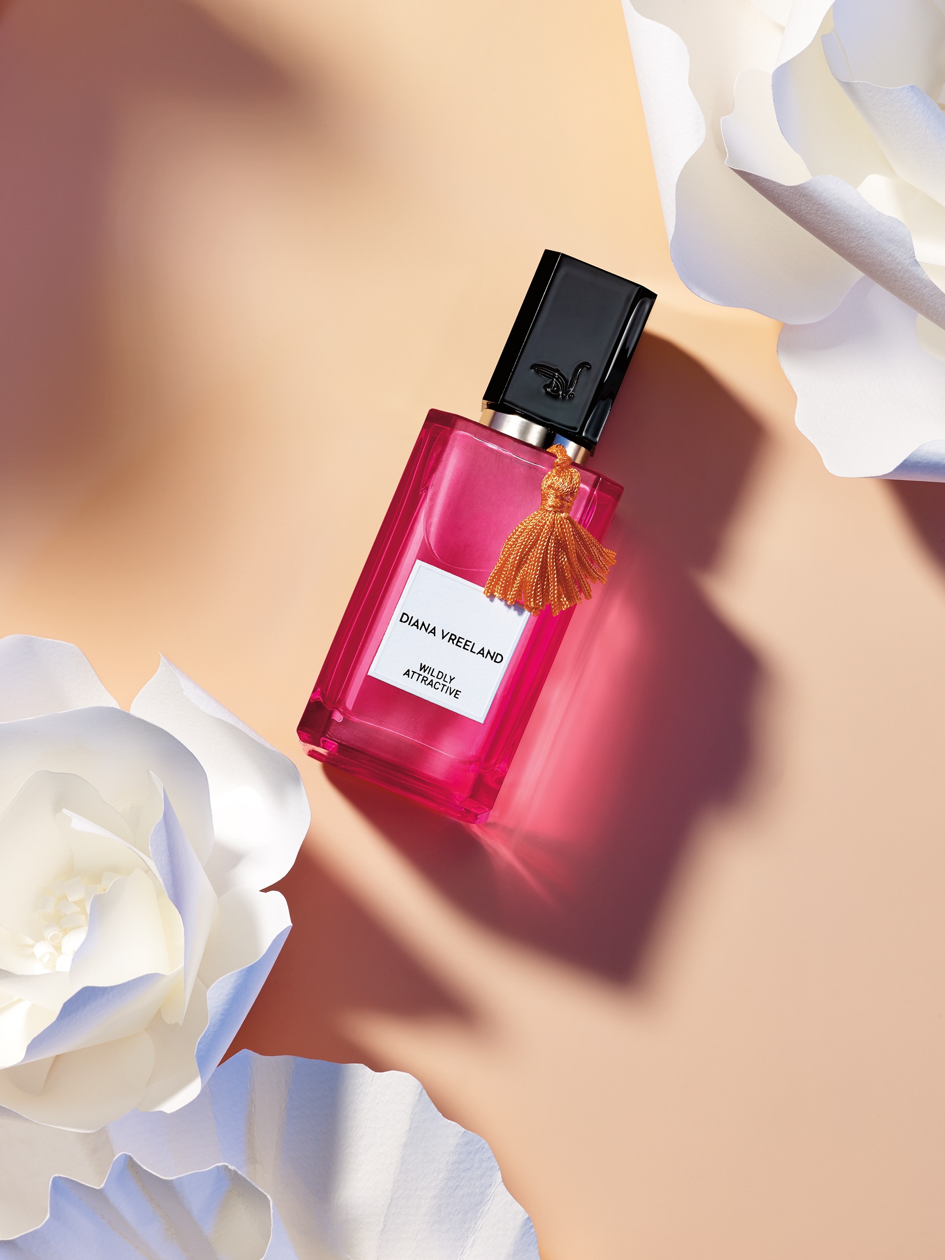 Beauty products，Perfume，fashion，