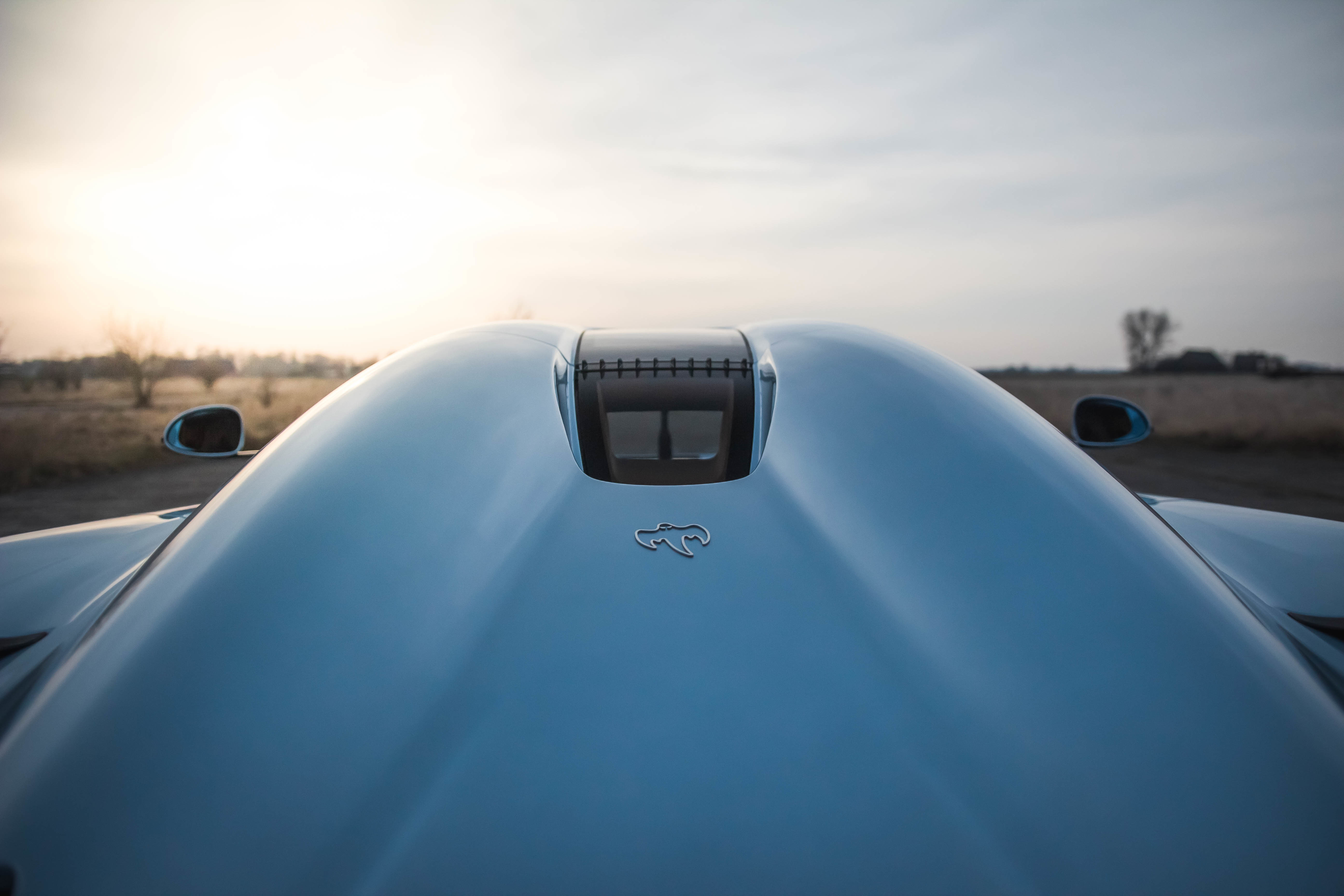 output power，1520 HP，1590 kg，5.0L V8 engine，vehicle，