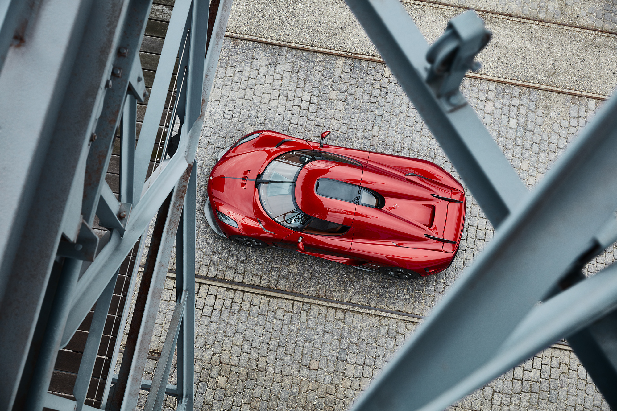 output power，1520 HP，1590 kg，5.0L V8 engine，vehicle，