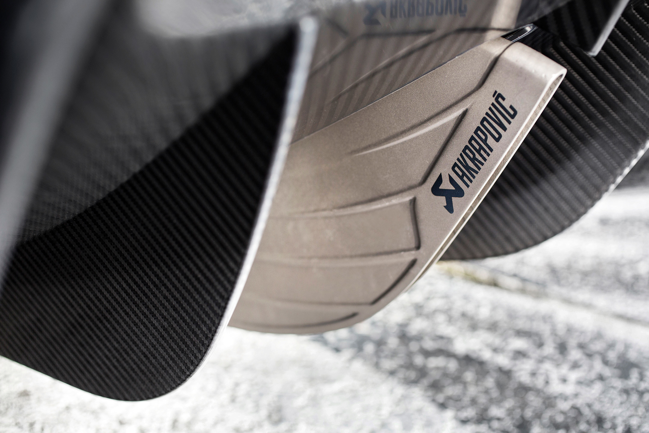 output power，1520 HP，1590 kg，5.0L V8 engine，vehicle，