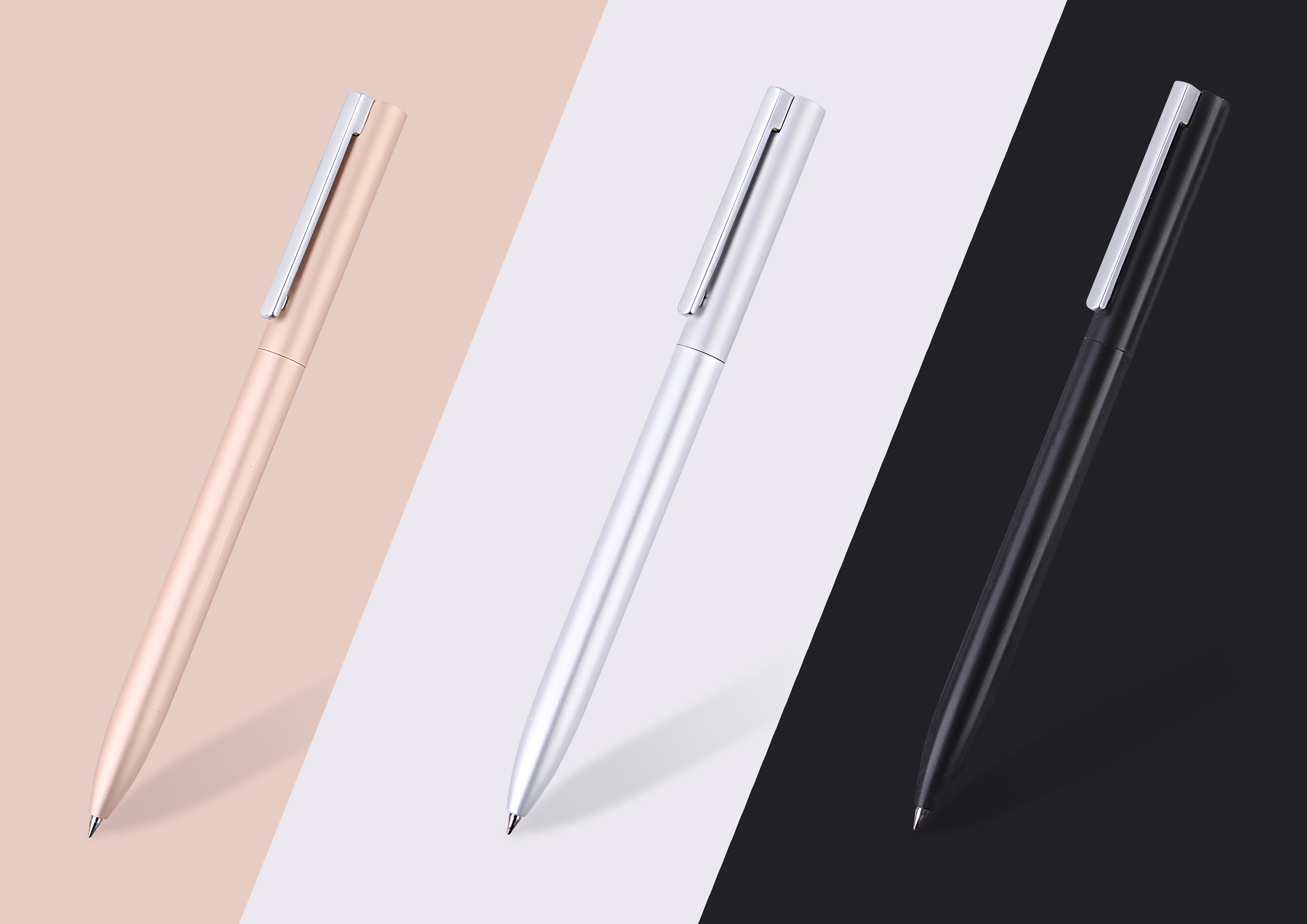 Look for the relationship between the pen holder and the pen holder，