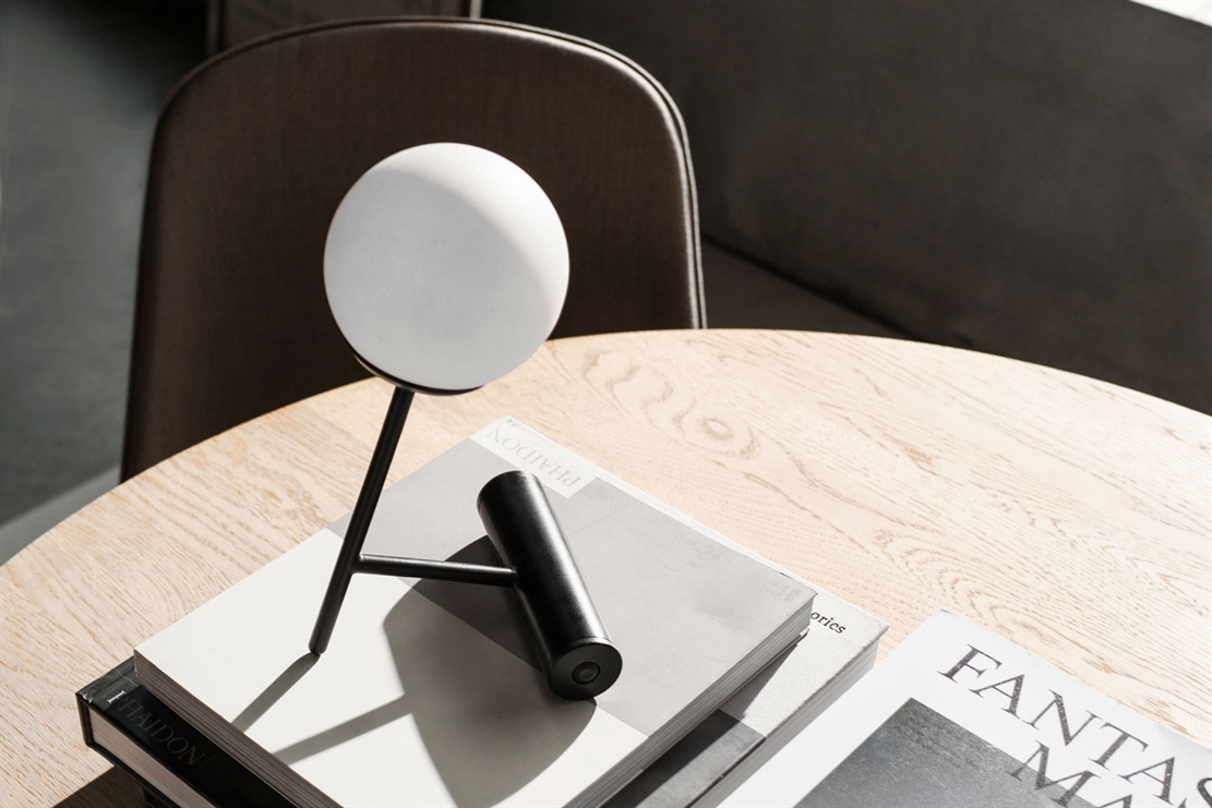 Menu，Phare，Desk lamp，ECAL.，