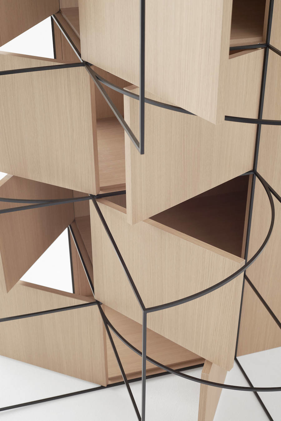 No Entry，Bright，changeable，neat，