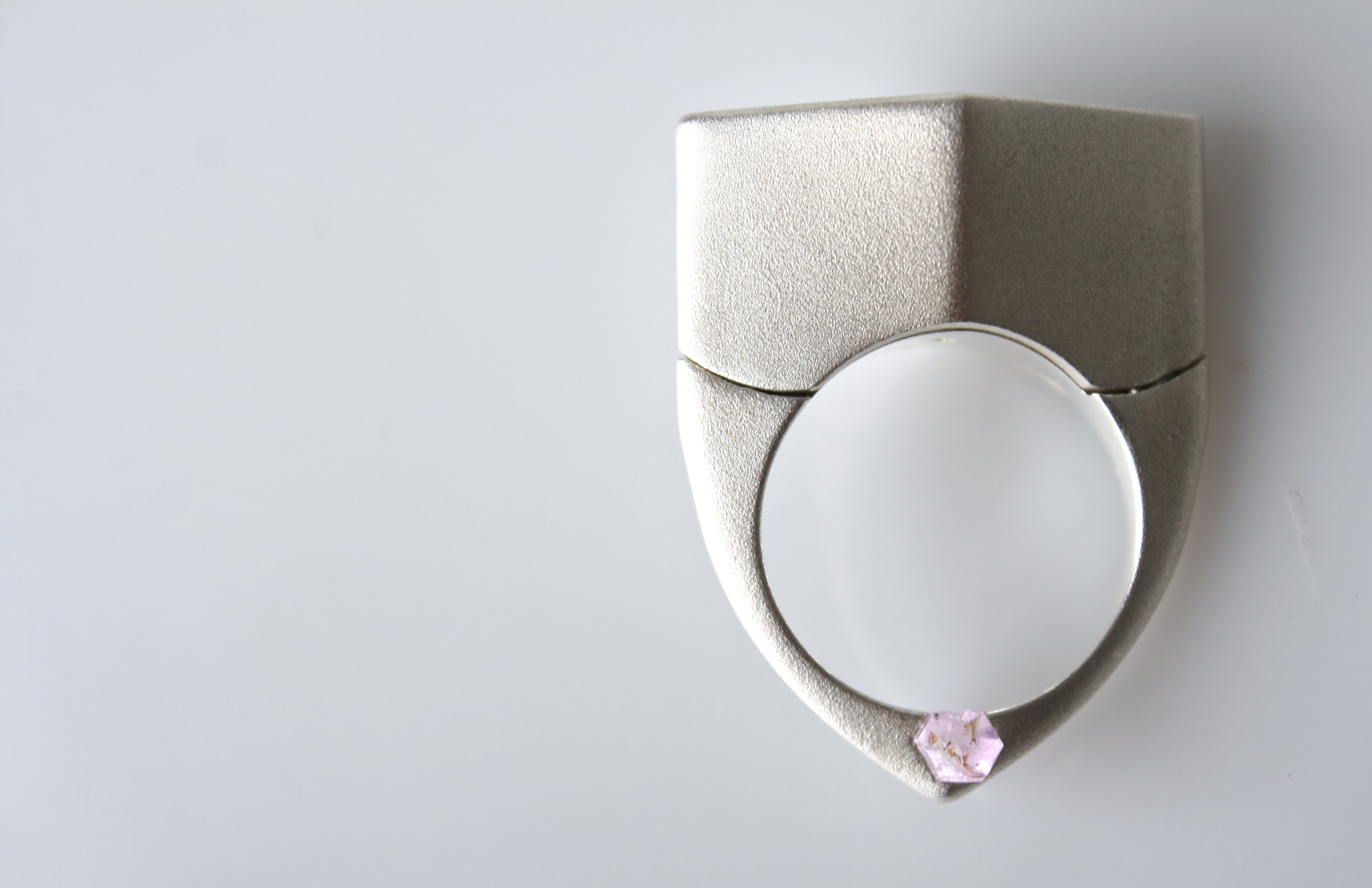 Metal，Jewelry design，Ring，