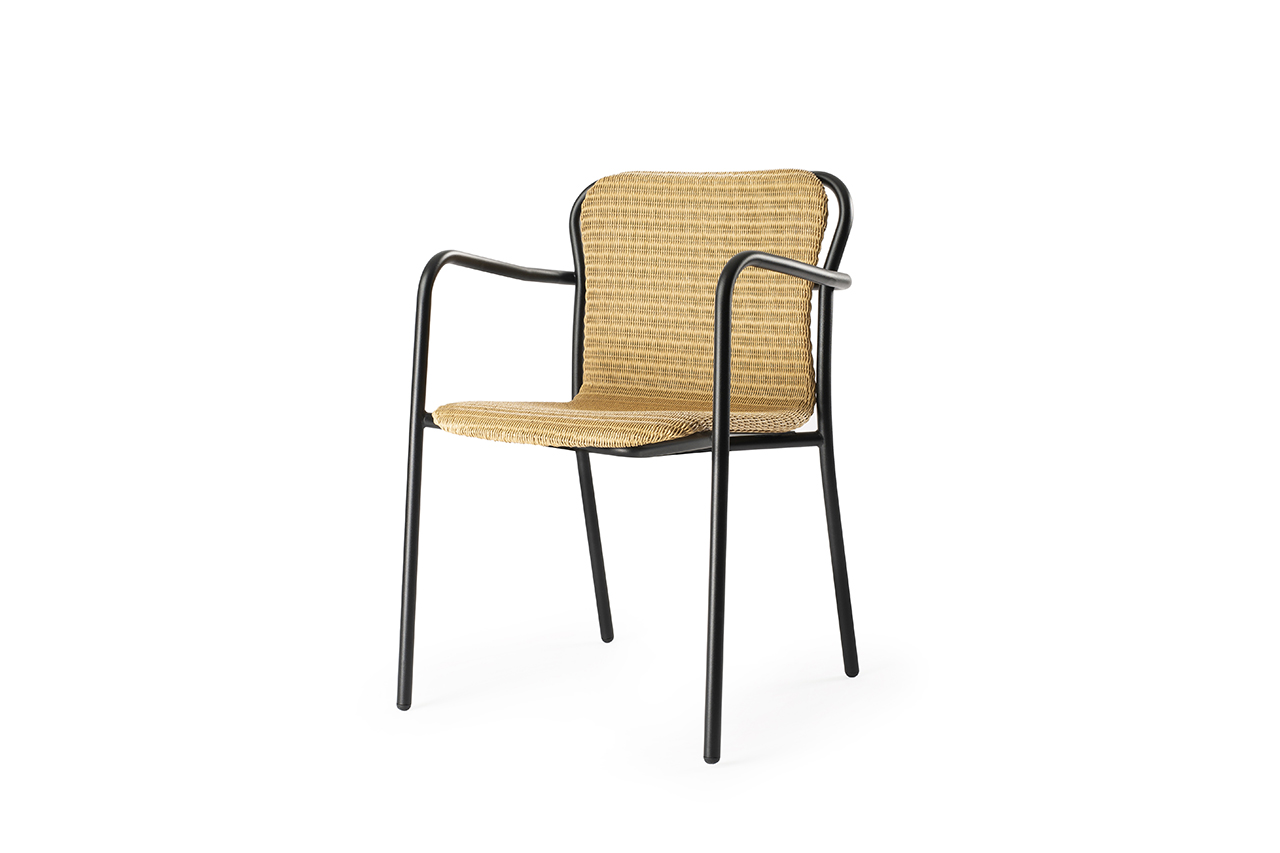 Deadgood，furniture，Naked，hug，