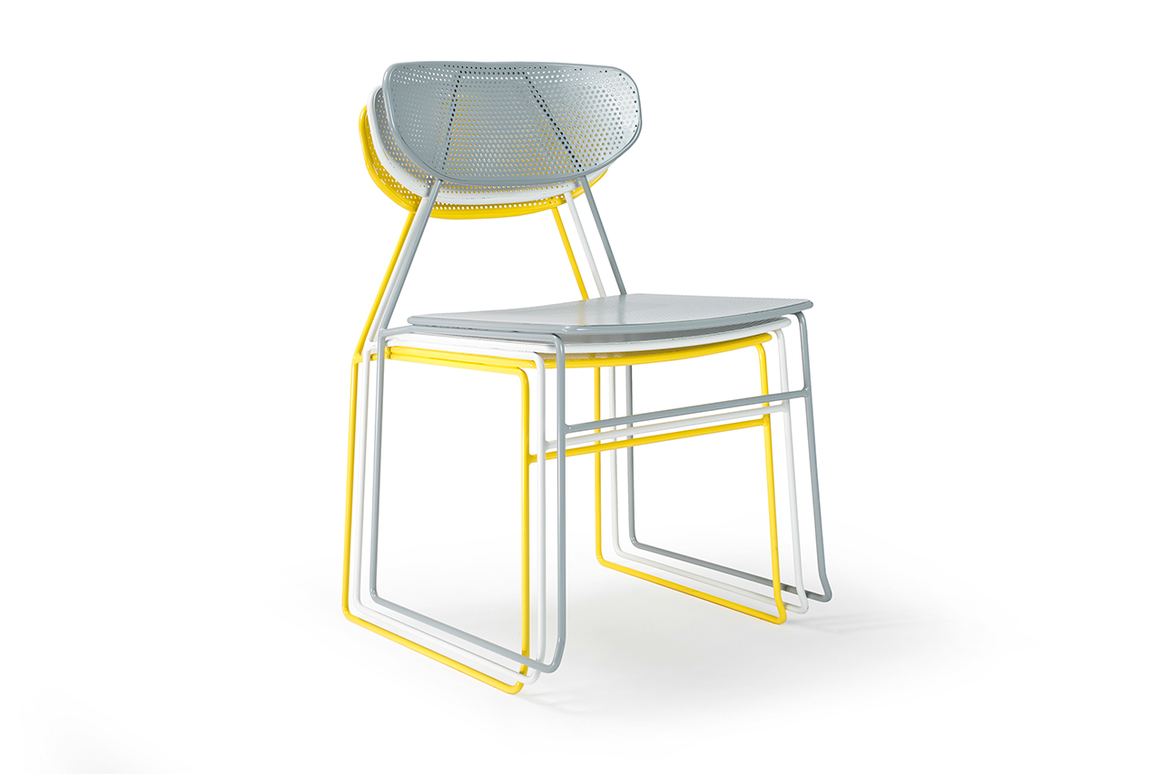 Deadgood，furniture，Naked，hug，