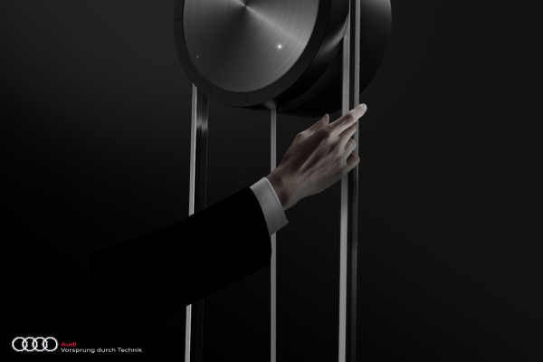 industrial design，Mirror image of modern floor pendulum clock，