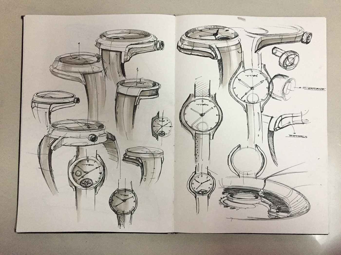 Titan，Wrist watch，black，