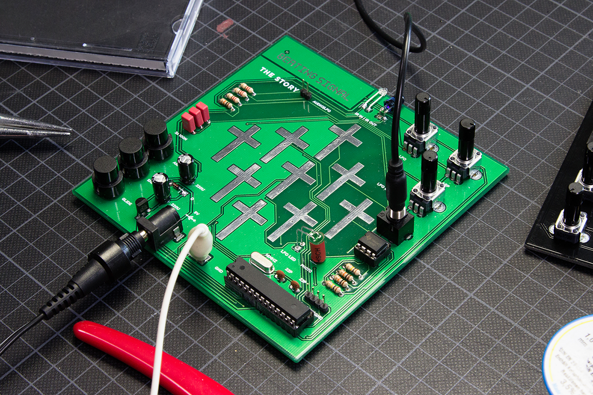 Mini synthesizer，Beating Signal，product design，industrial design，