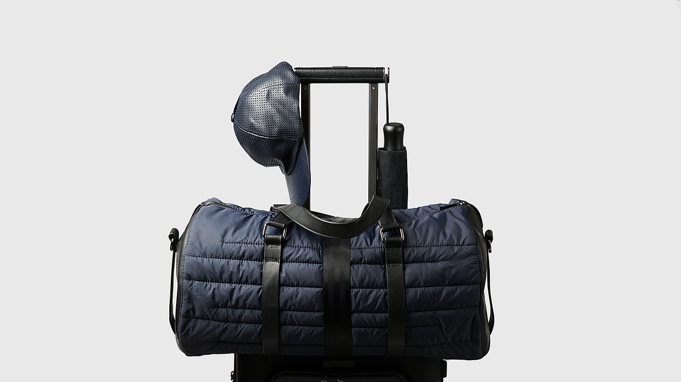 Andrea Ponti，trunk，suitcase，outdoors，Floatti，