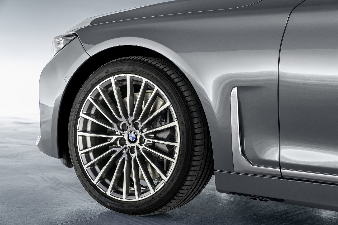 seven hundred and fifty，bmw，seven，bmw，