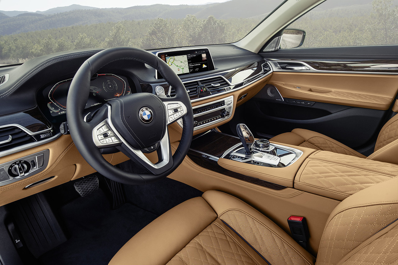 seven hundred and fifty，bmw，seven，bmw，