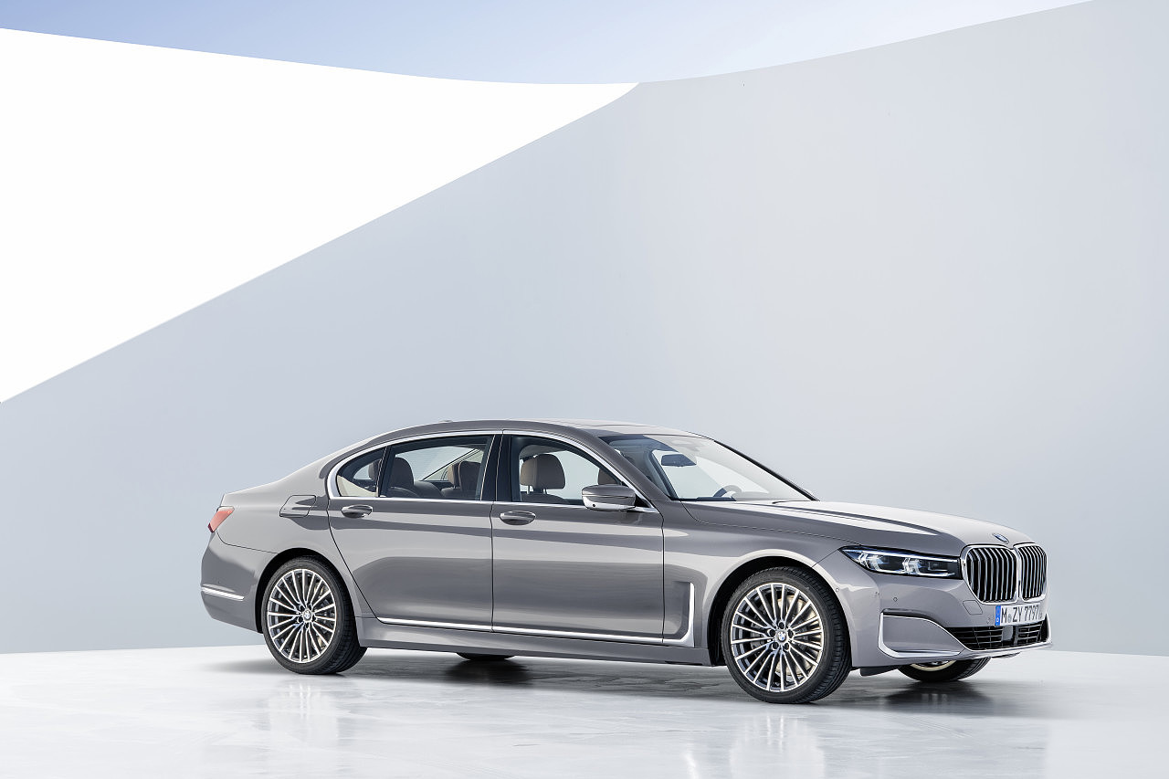 seven hundred and fifty，bmw，seven，bmw，