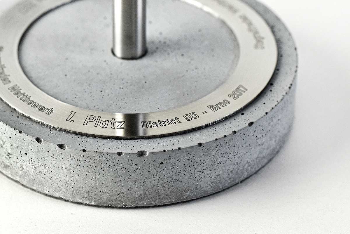 originality，concrete，a steel bar，Microphone，