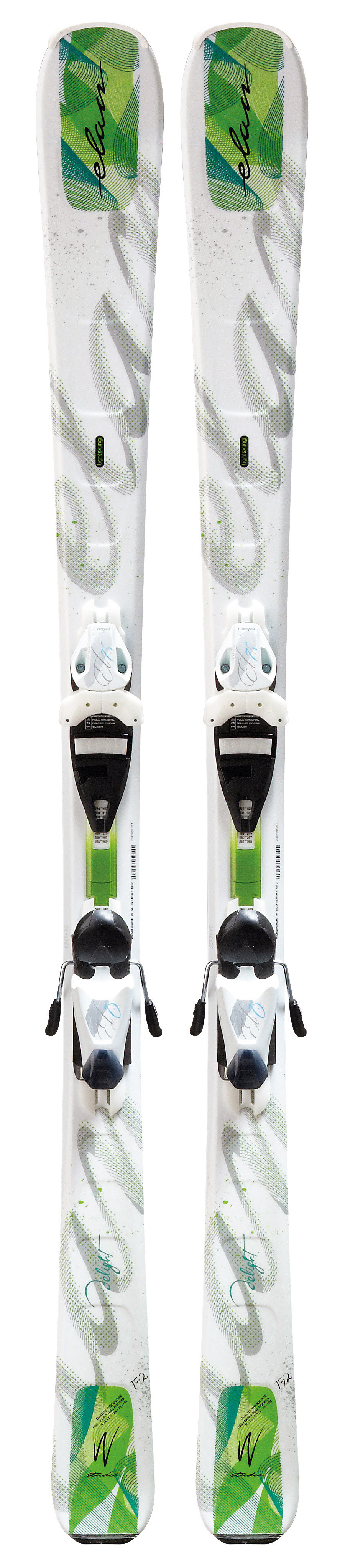 Snowboarder ，outdoors，equipment，