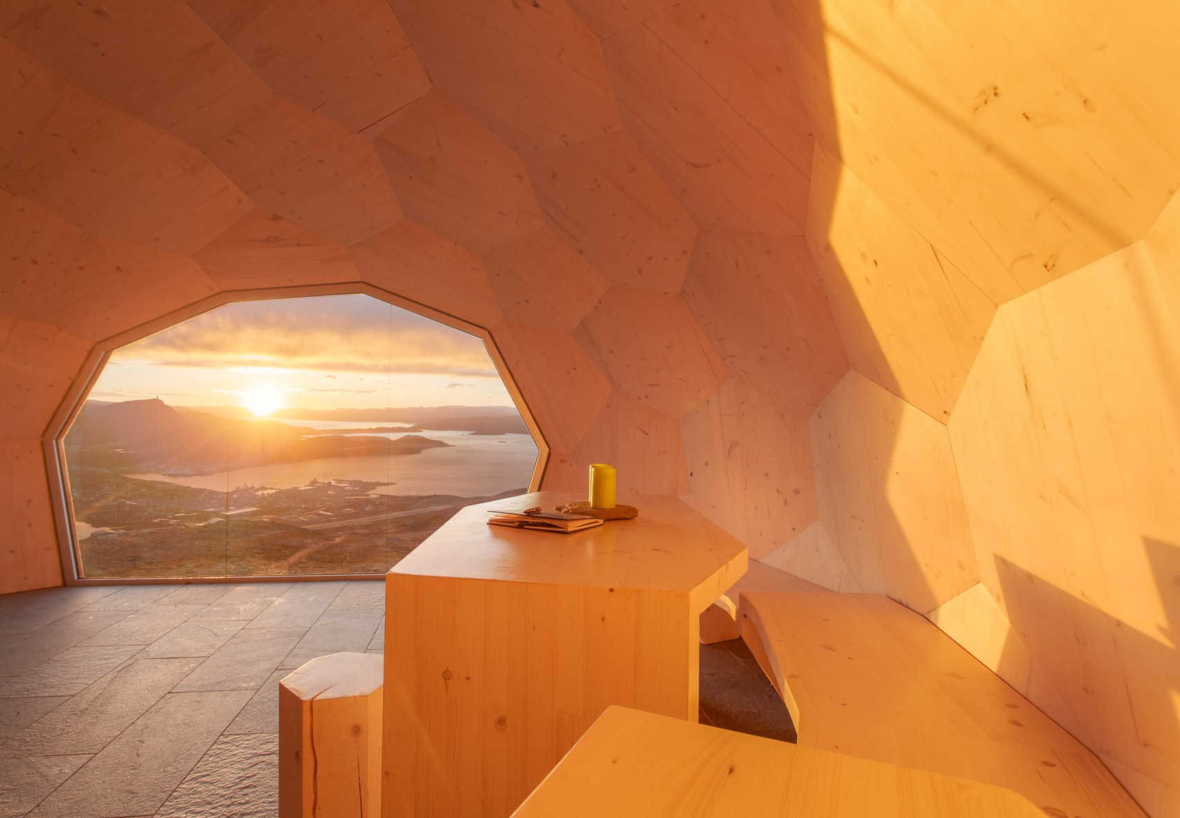 Architectural design，woodiness，Organic materials，