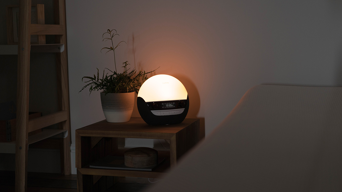 Bodyclock LUXE，loudspeaker box，Bedside lamp，Digital，