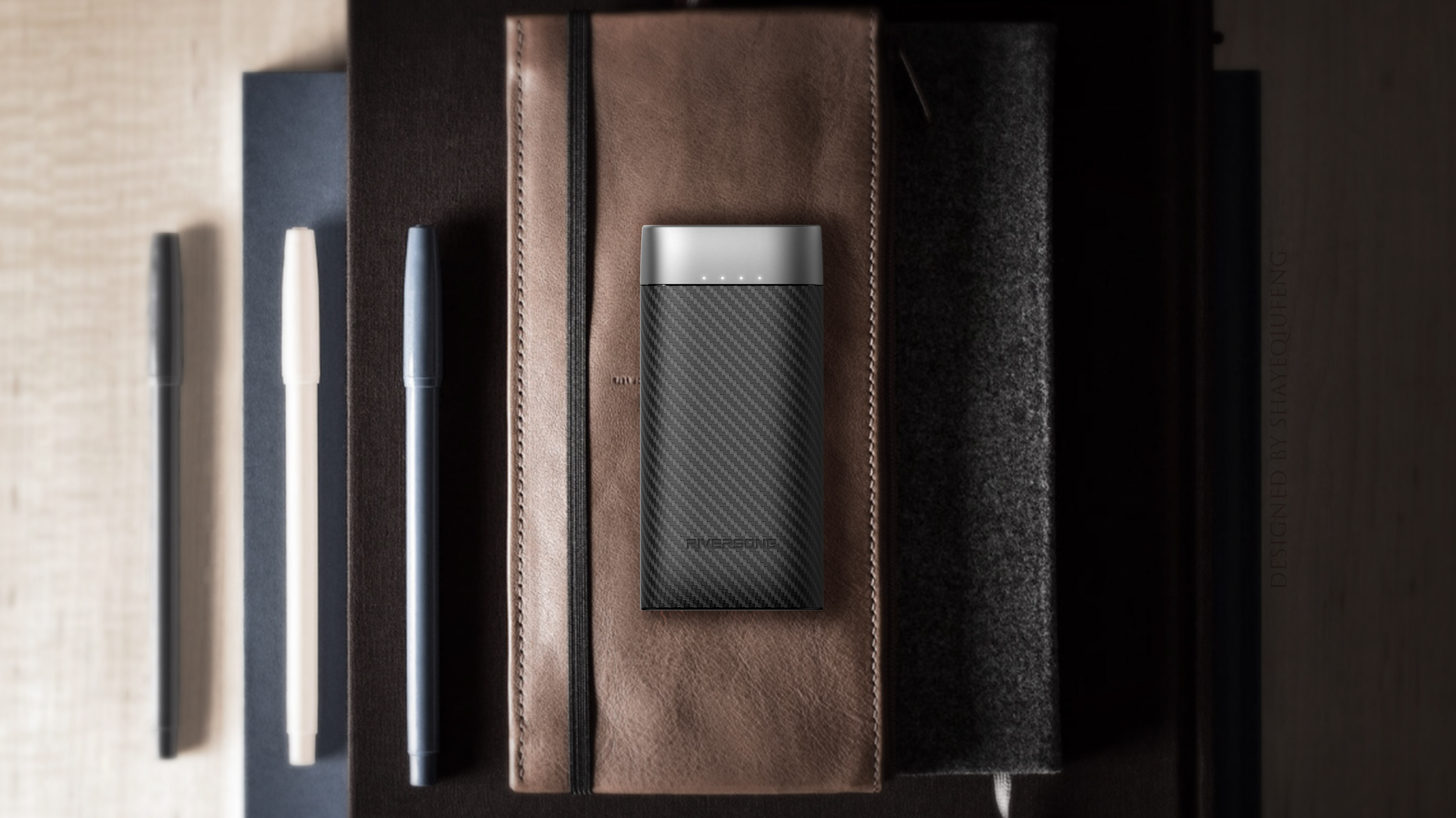 Current sales channel: Overseas offline，Large capacity, small volume mobile power supply，