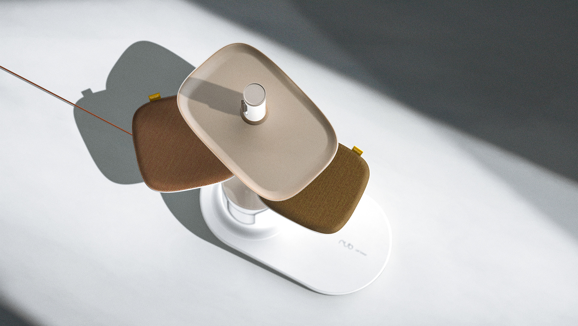 Pet care device，white，intelligence，